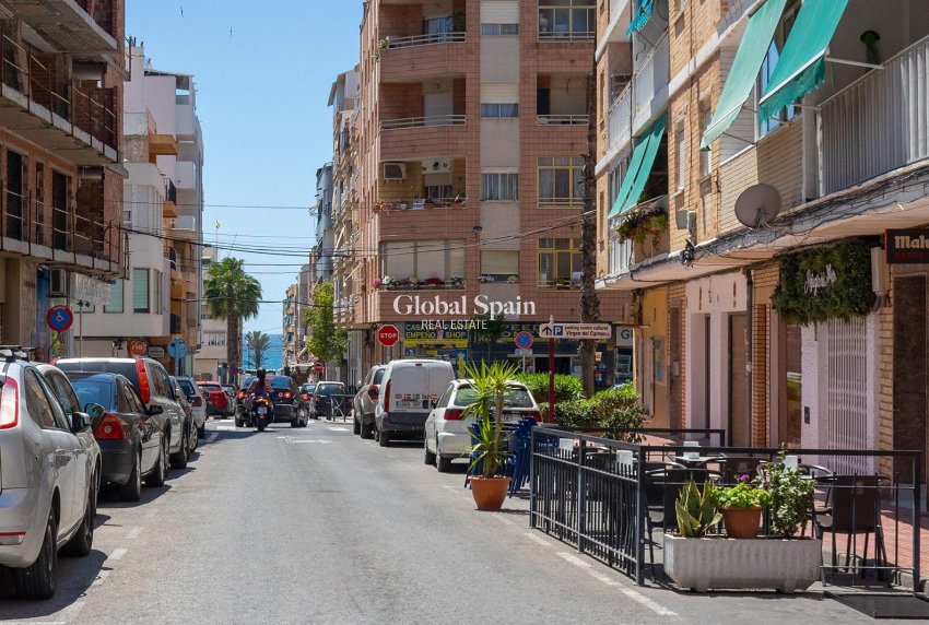 Venta - APARTAMENTO -
TORREVIEJA - Estacion de autobuses