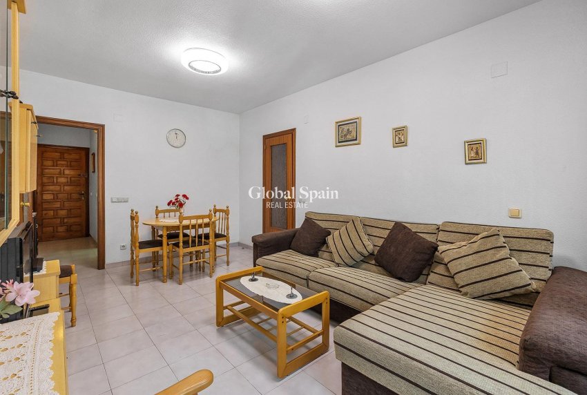Venta - APARTAMENTO -
TORREVIEJA - Estacion de autobuses