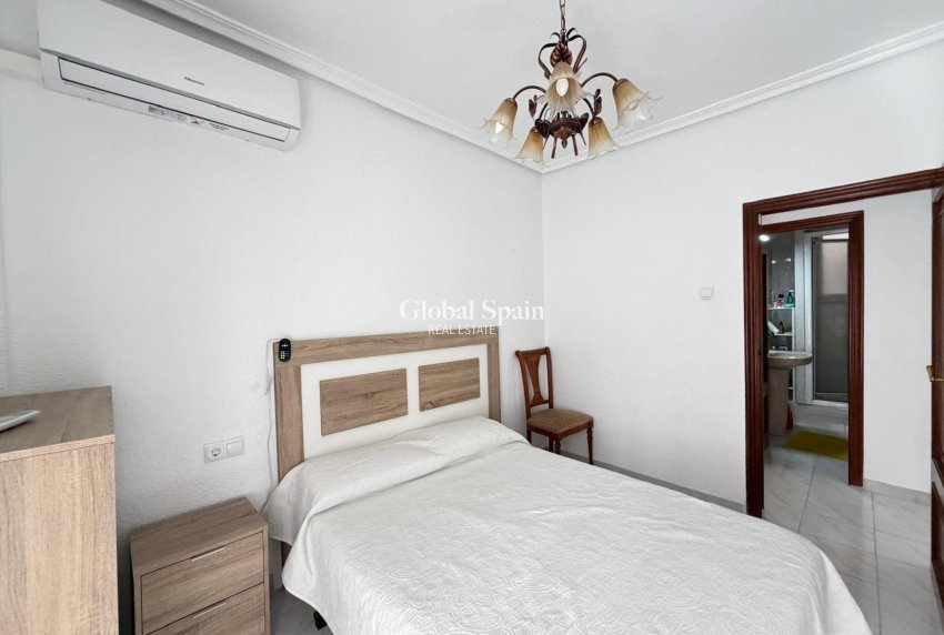 Venta - APARTAMENTO -
TORREVIEJA - Estacion de autobuses