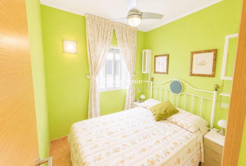 Venta - APARTAMENTO -
TORREVIEJA - Estacion de autobuses