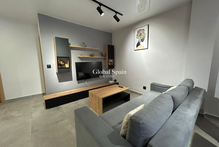 Venta - APARTAMENTO -
TORREVIEJA - Estacion de autobuses