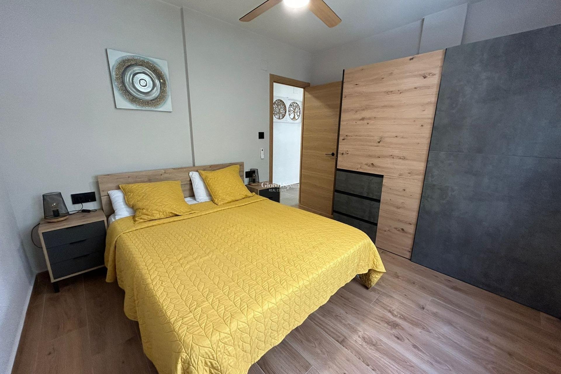 Venta - APARTAMENTO -
TORREVIEJA - Estacion de autobuses