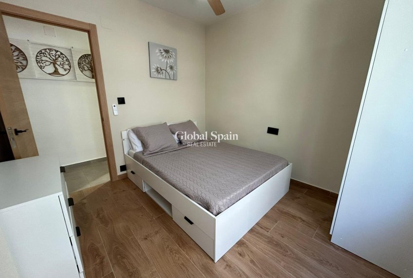 Venta - APARTAMENTO -
TORREVIEJA - Estacion de autobuses