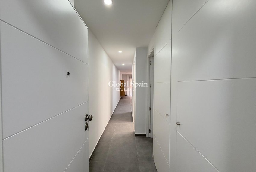 Venta - APARTAMENTO -
TORREVIEJA - Estacion de autobuses