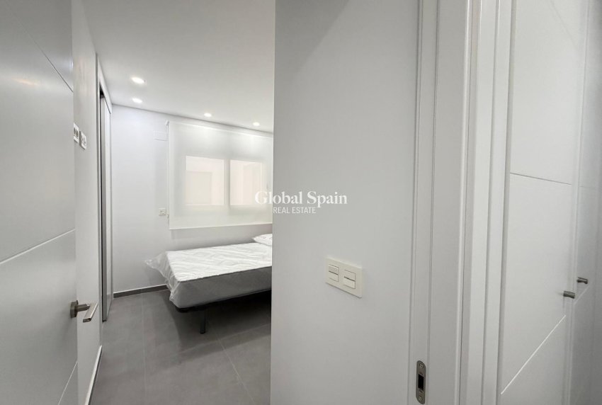 Venta - APARTAMENTO -
TORREVIEJA - Estacion de autobuses