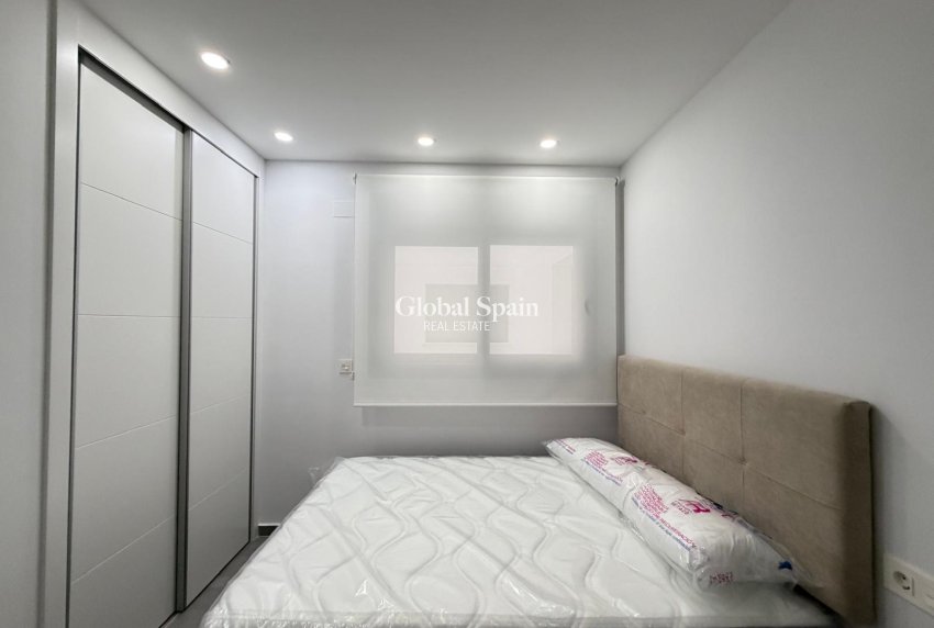 Venta - APARTAMENTO -
TORREVIEJA - Estacion de autobuses