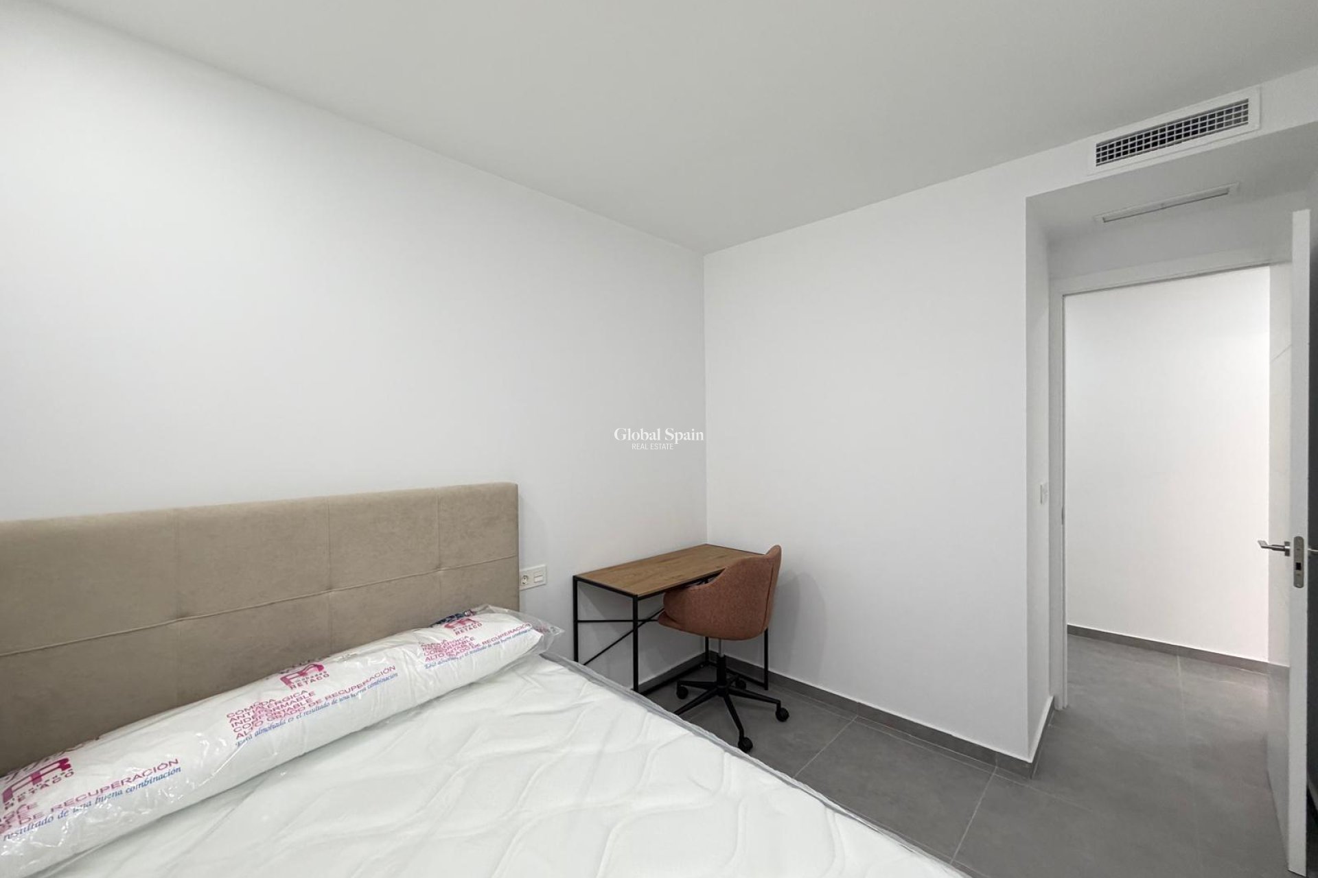 Venta - APARTAMENTO -
TORREVIEJA - Estacion de autobuses