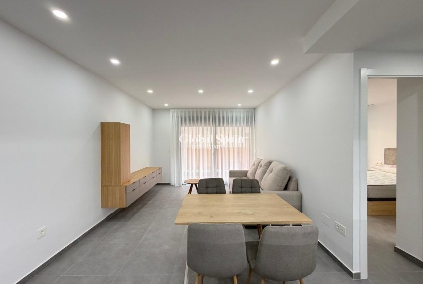 Venta - APARTAMENTO -
TORREVIEJA - Estacion de autobuses