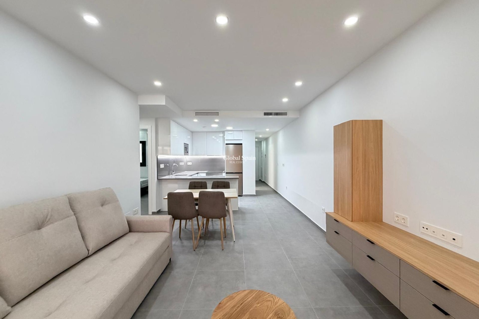 Venta - APARTAMENTO -
TORREVIEJA - Estacion de autobuses