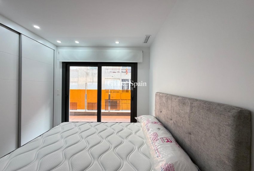 Venta - APARTAMENTO -
TORREVIEJA - Estacion de autobuses