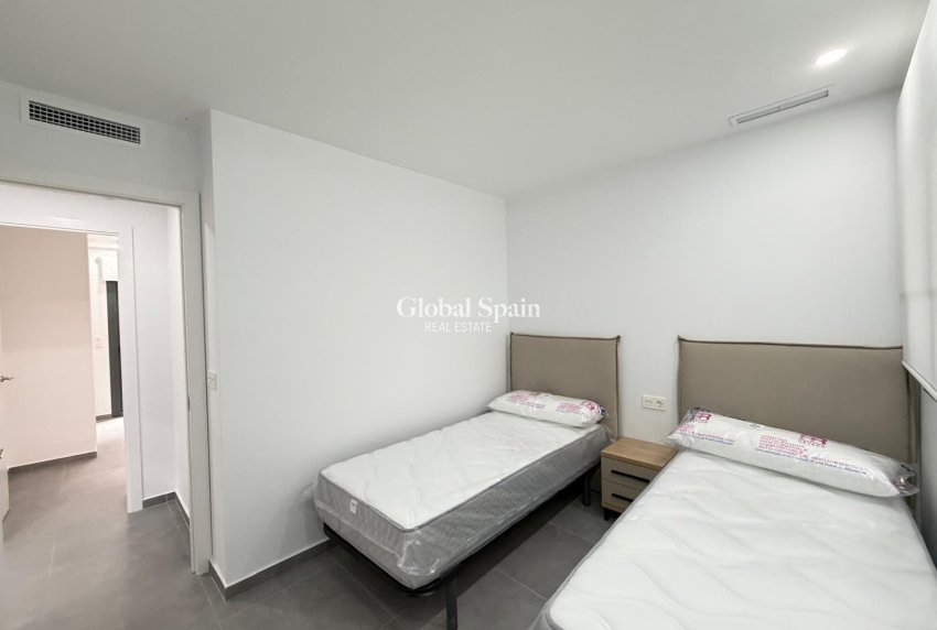 Venta - APARTAMENTO -
TORREVIEJA - Estacion de autobuses