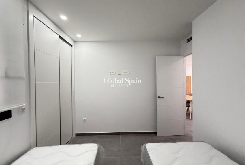 Venta - APARTAMENTO -
TORREVIEJA - Estacion de autobuses