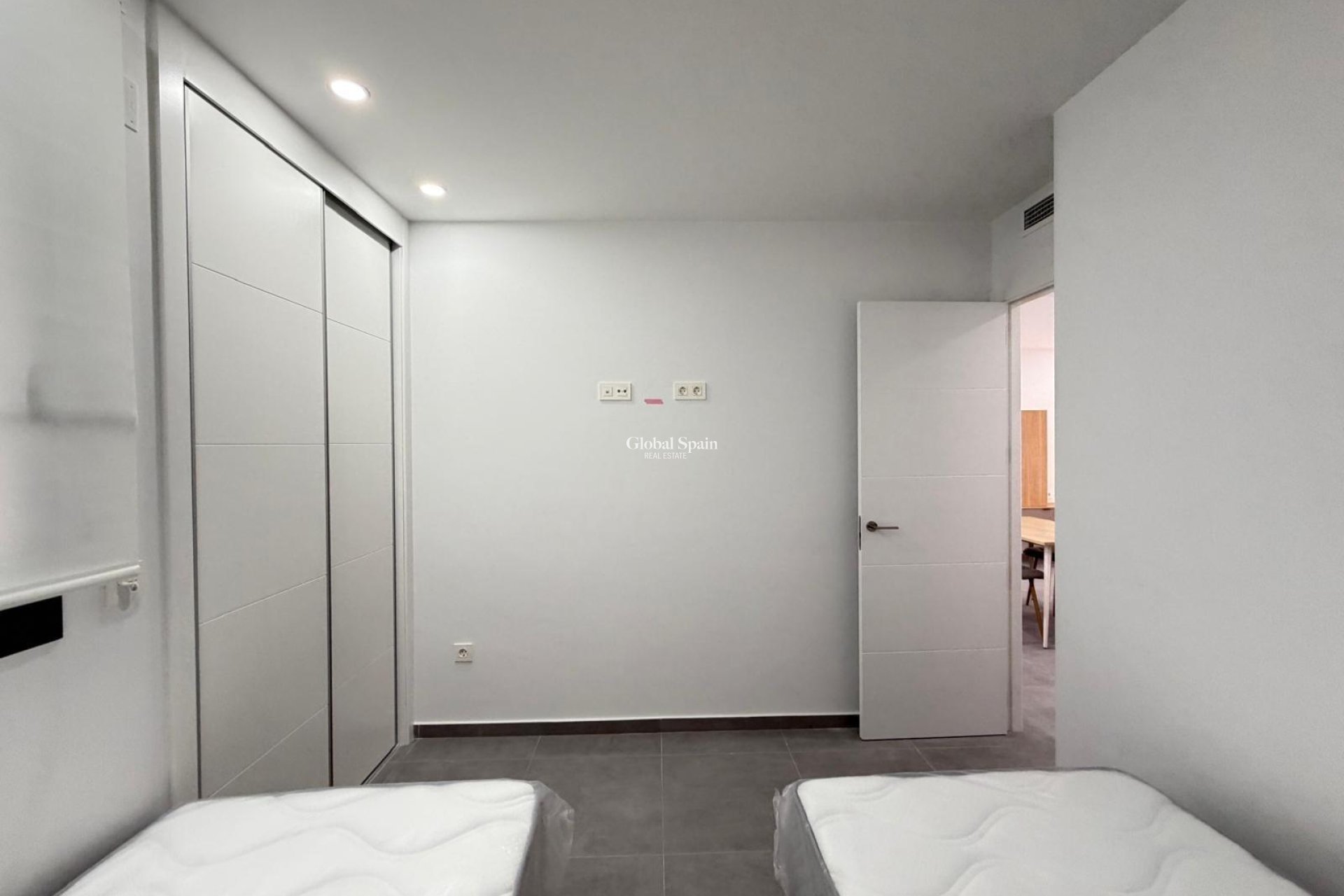 Venta - APARTAMENTO -
TORREVIEJA - Estacion de autobuses