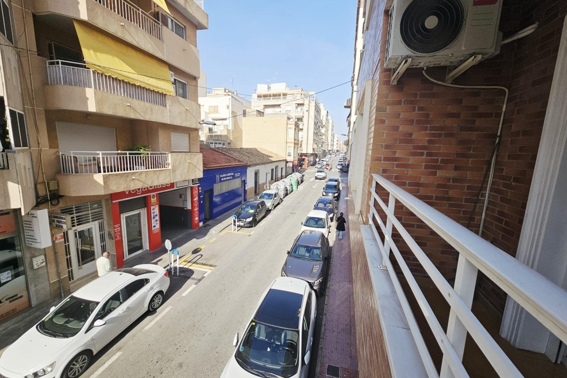 Venta - APARTAMENTO -
TORREVIEJA - Estacion de autobuses