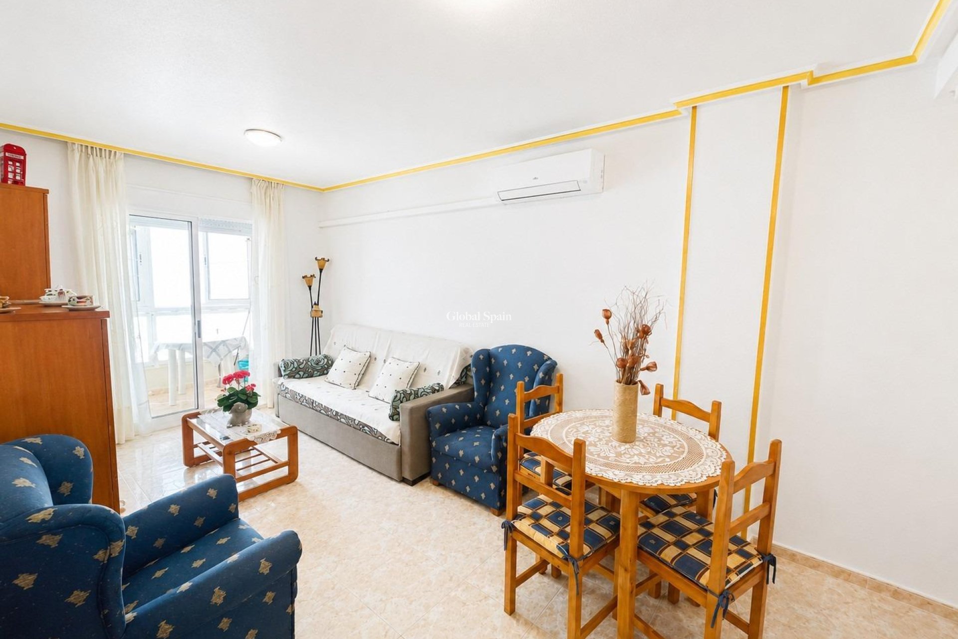 Venta - APARTAMENTO -
TORREVIEJA - Estacion de autobuses