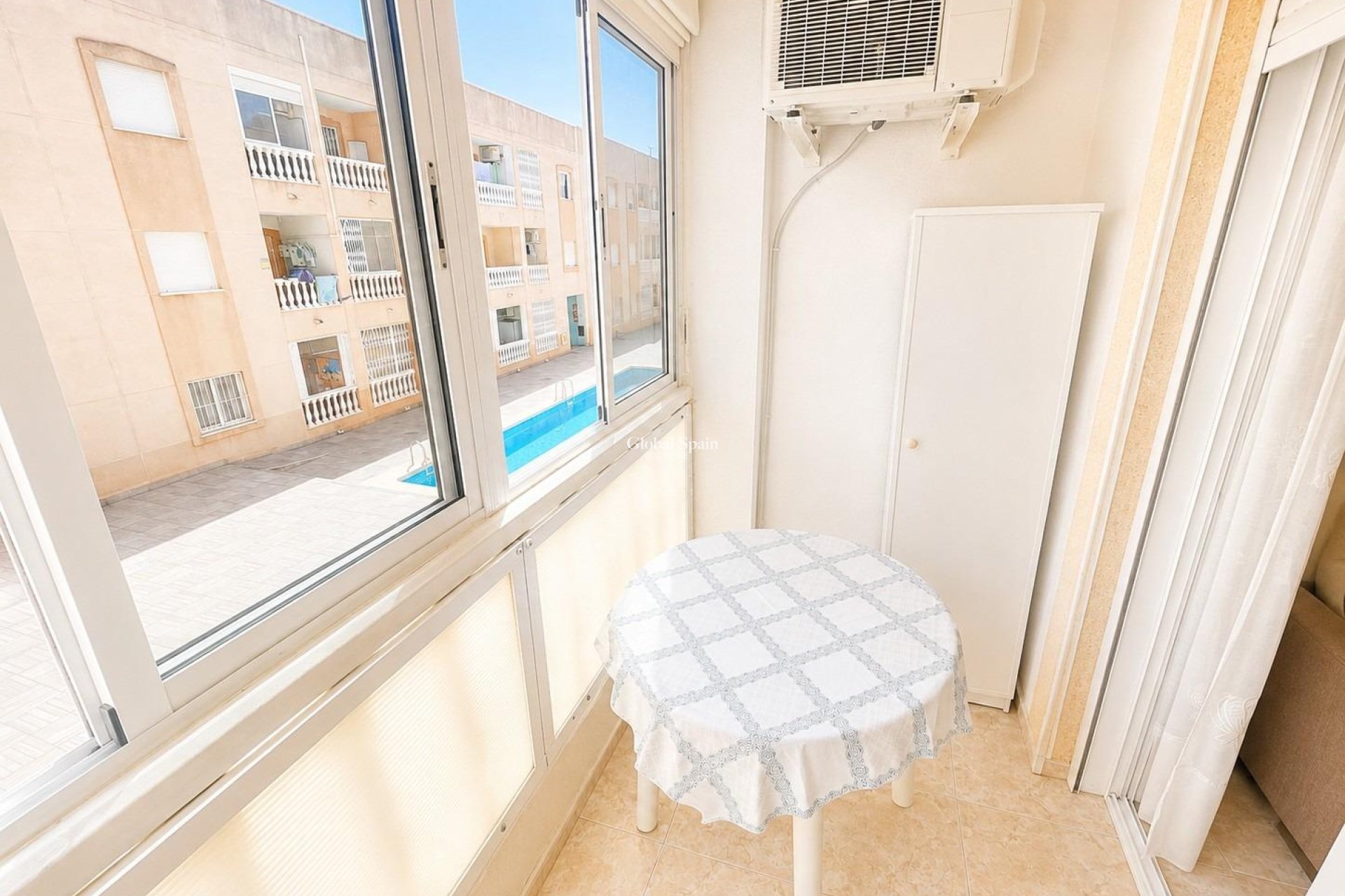 Venta - APARTAMENTO -
TORREVIEJA - Estacion de autobuses