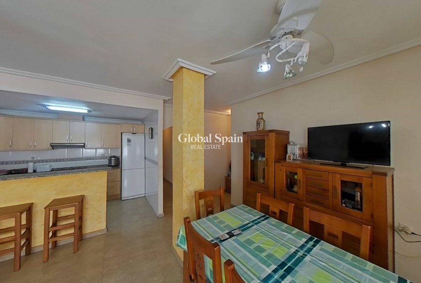Venta - APARTAMENTO -
TORREVIEJA - Estacion de autobuses