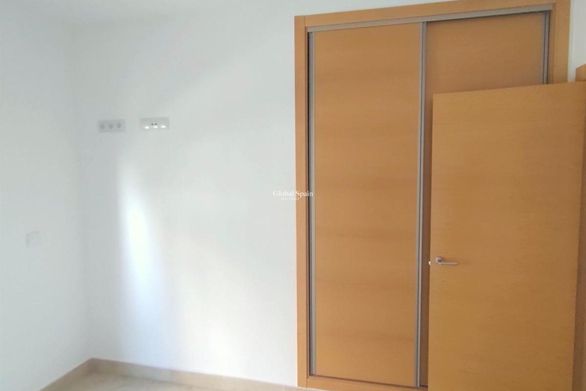 Venta - APARTAMENTO -
TORREVIEJA - Estacion de autobuses