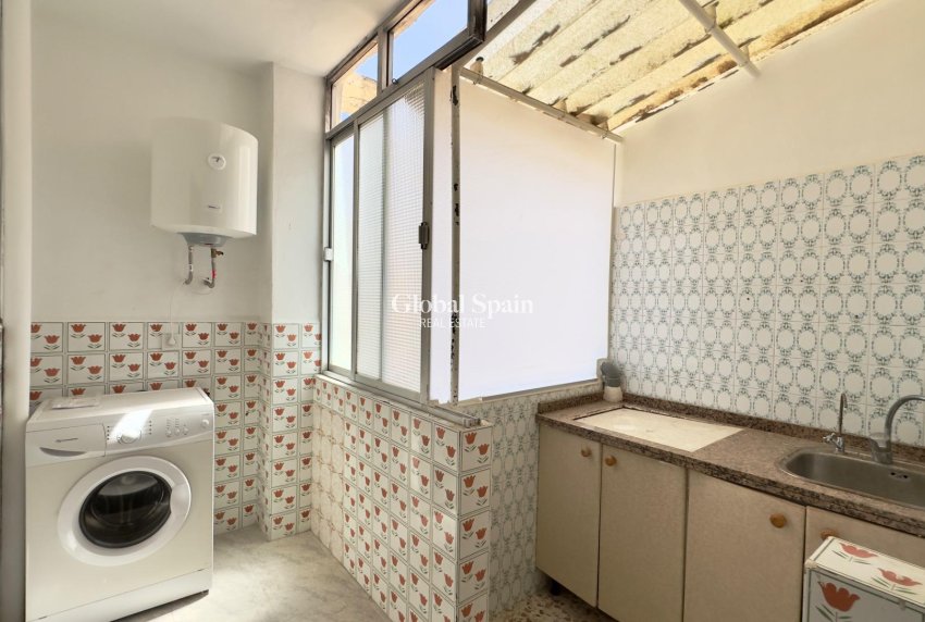 Venta - APARTAMENTO -
TORREVIEJA - Estacion de autobuses
