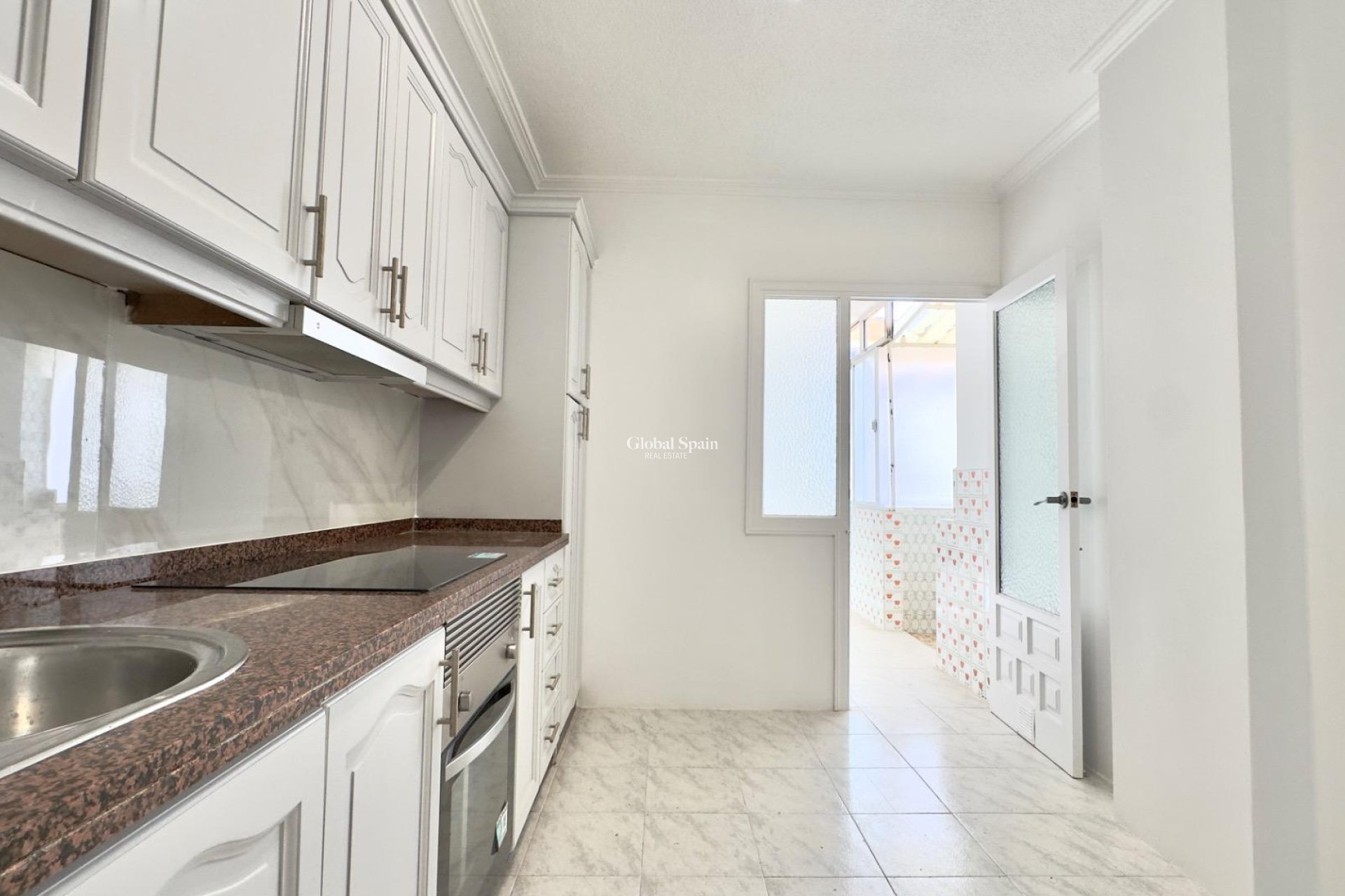 Venta - APARTAMENTO -
TORREVIEJA - Estacion de autobuses
