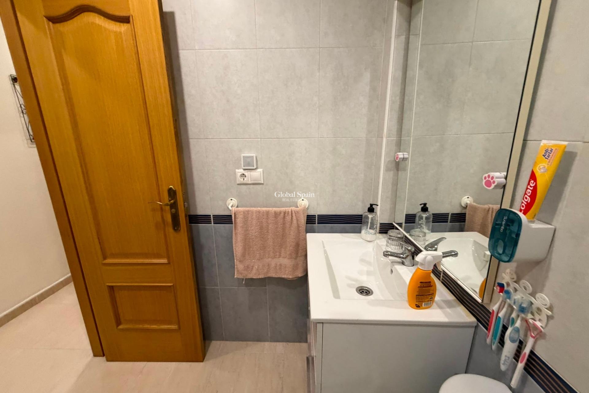 Venta - APARTAMENTO -
TORREVIEJA - Estacion de autobuses