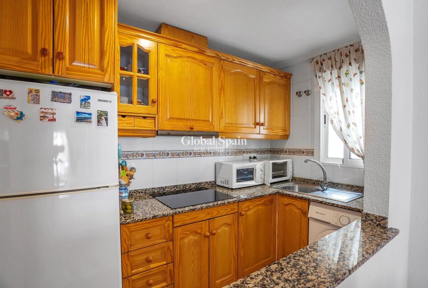Venta - APARTAMENTO -
TORREVIEJA - Estacion de autobuses