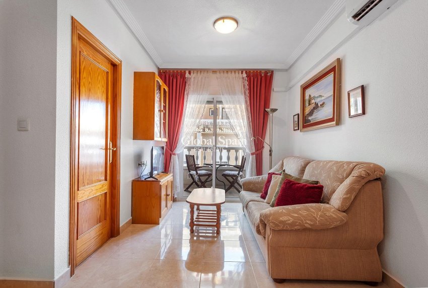 Venta - APARTAMENTO -
TORREVIEJA - Estacion de autobuses