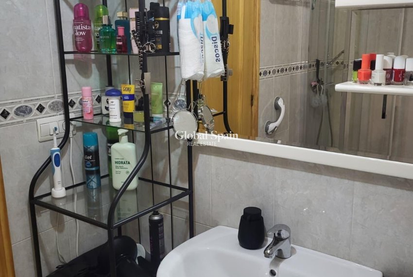 Venta - APARTAMENTO -
TORREVIEJA - Estacion de autobuses