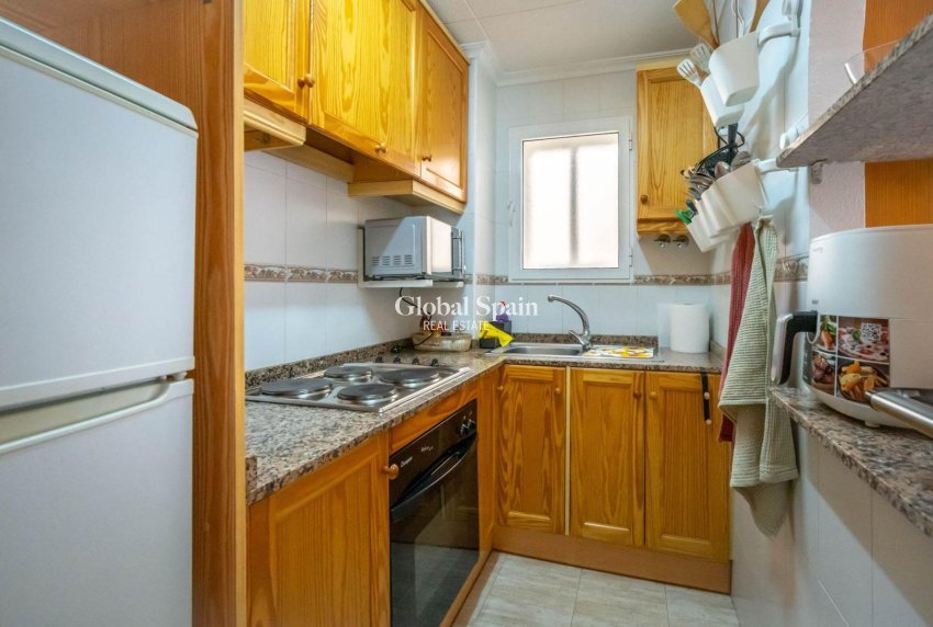 Venta - APARTAMENTO -
TORREVIEJA - Estacion de autobuses