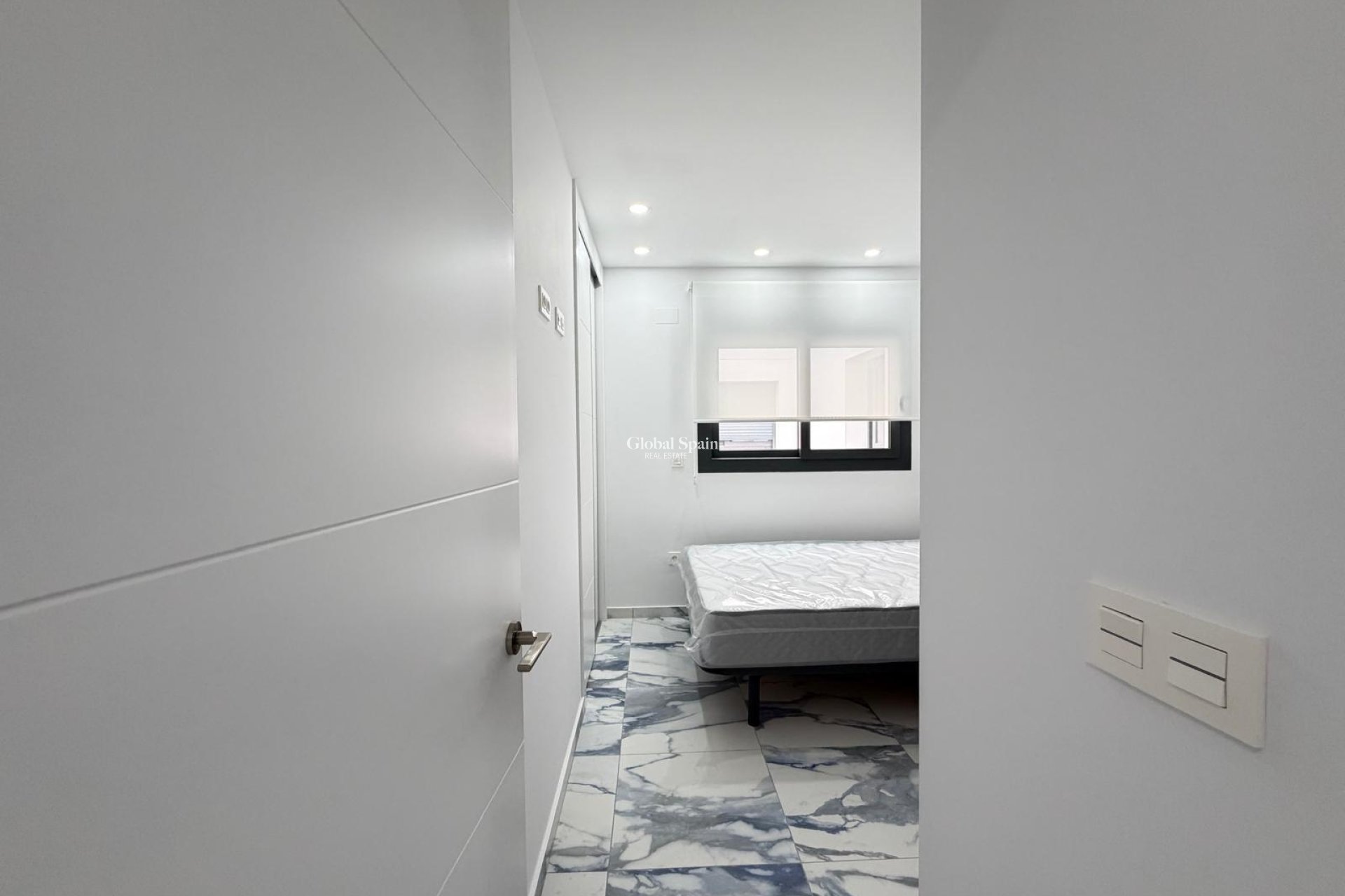 Venta - APARTAMENTO -
TORREVIEJA - Estacion de autobuses