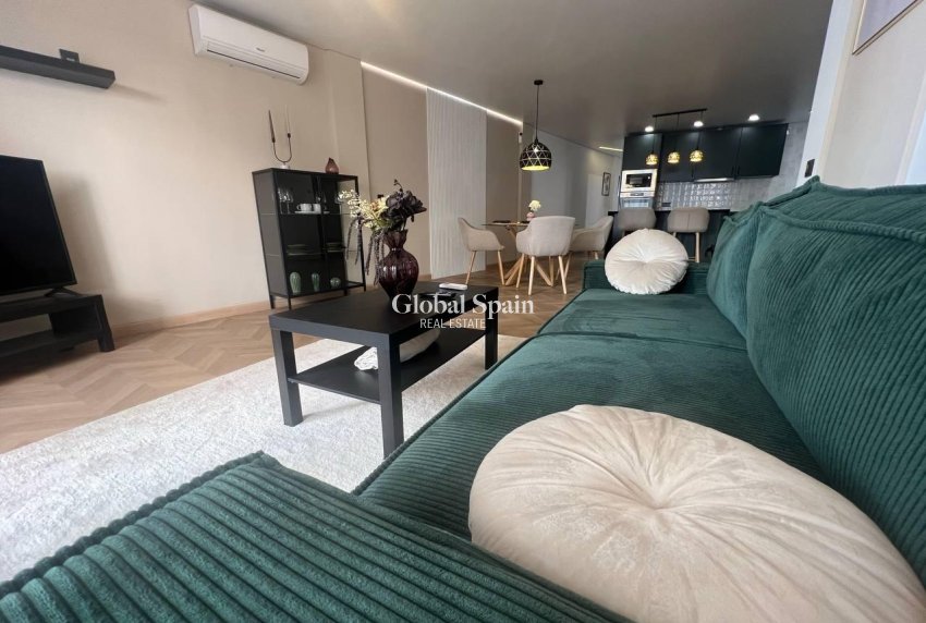 Venta - APARTAMENTO -
TORREVIEJA - Estacion de autobuses