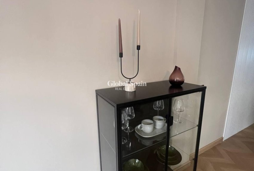Venta - APARTAMENTO -
TORREVIEJA - Estacion de autobuses