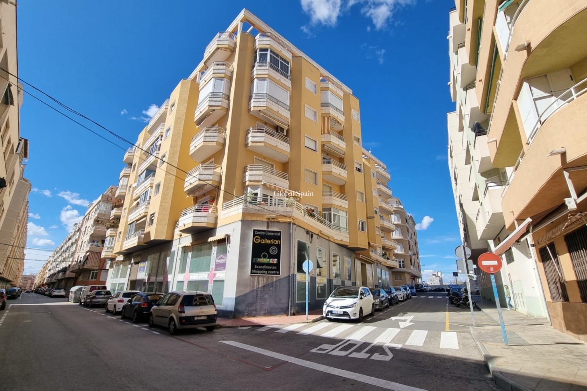 Venta - APARTAMENTO -
TORREVIEJA - Habaneras