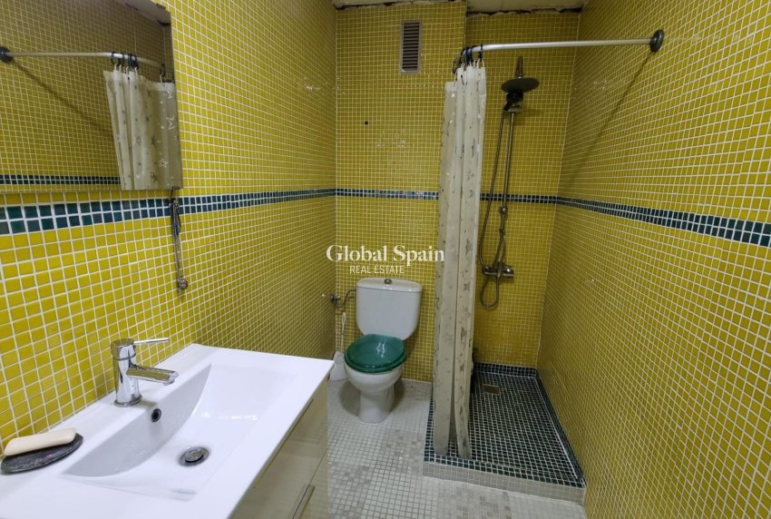 Venta - APARTAMENTO -
TORREVIEJA - Habaneras