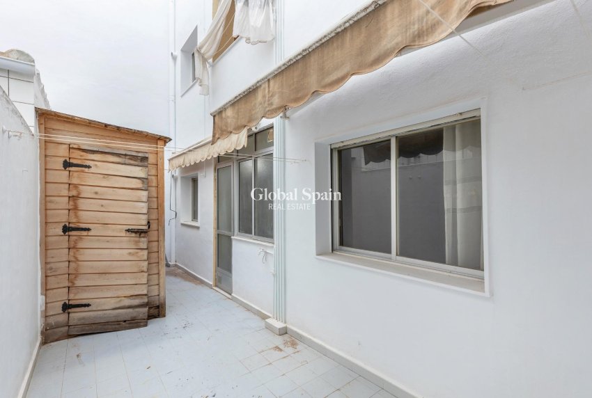 Venta - APARTAMENTO -
TORREVIEJA - Habaneras