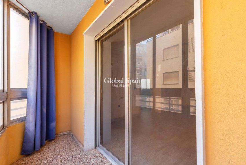 Venta - APARTAMENTO -
TORREVIEJA - Habaneras
