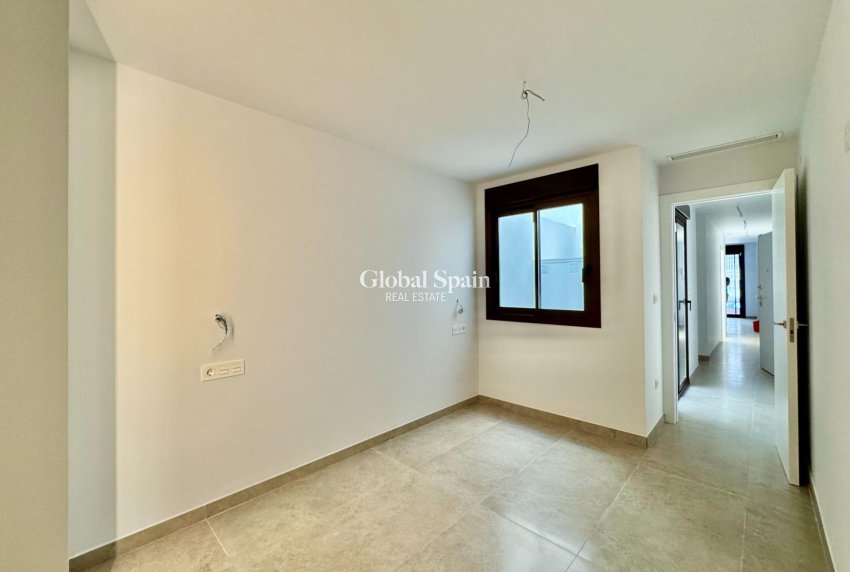 Venta - APARTAMENTO -
TORREVIEJA - Habaneras