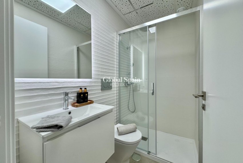 Venta - APARTAMENTO -
TORREVIEJA - Habaneras