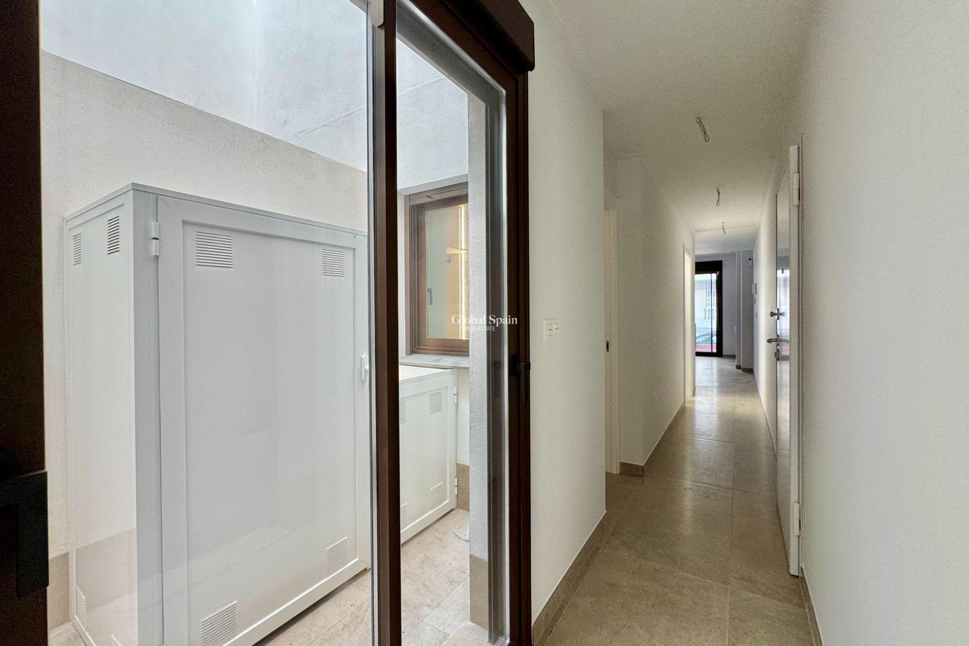 Venta - APARTAMENTO -
TORREVIEJA - Habaneras