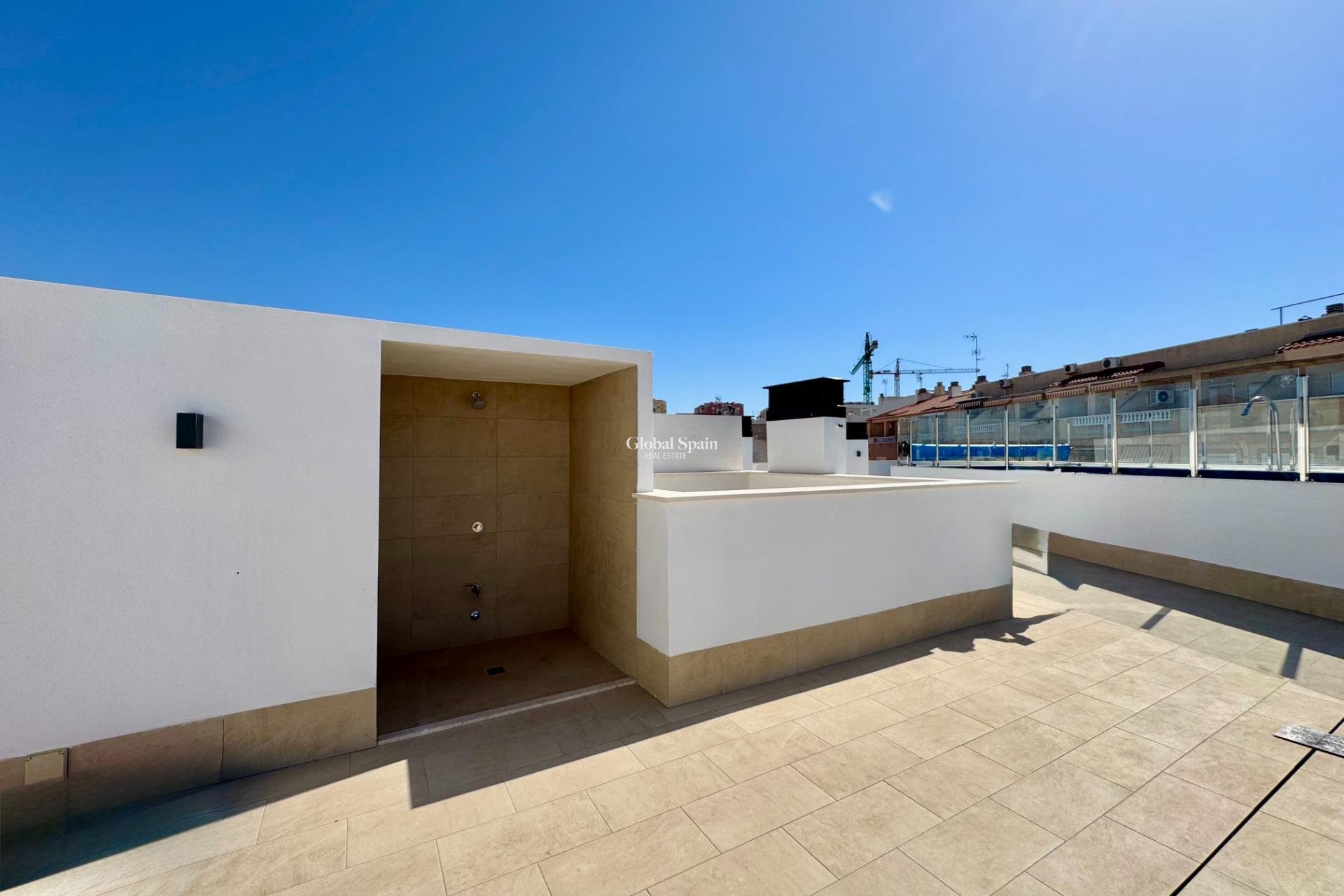 Venta - APARTAMENTO -
TORREVIEJA - Habaneras
