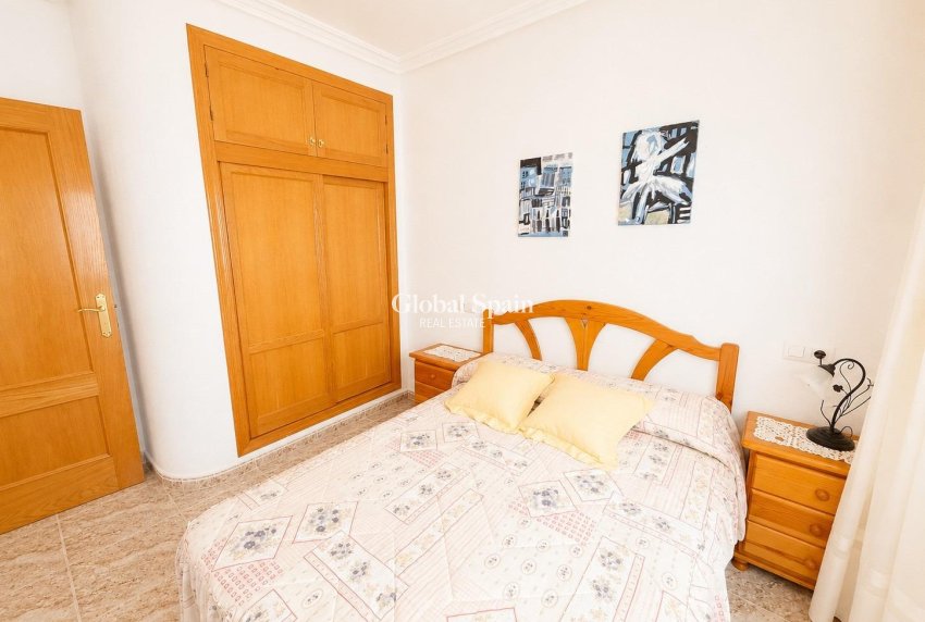 Venta - APARTAMENTO -
TORREVIEJA - Habaneras