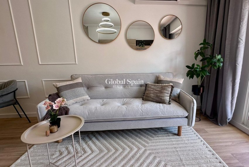 Venta - APARTAMENTO -
TORREVIEJA - Habaneras