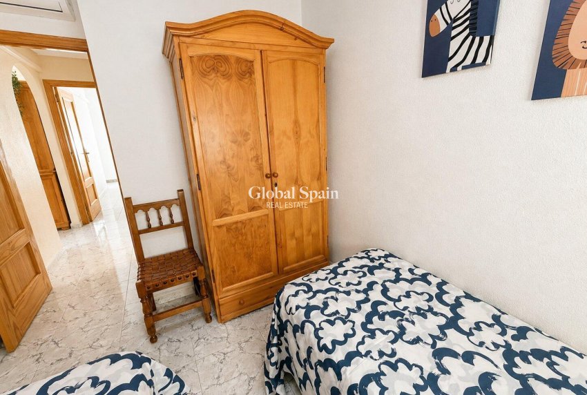 Venta - APARTAMENTO -
TORREVIEJA - Habaneras