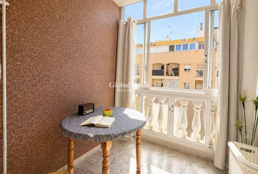 Venta - APARTAMENTO -
TORREVIEJA - Habaneras