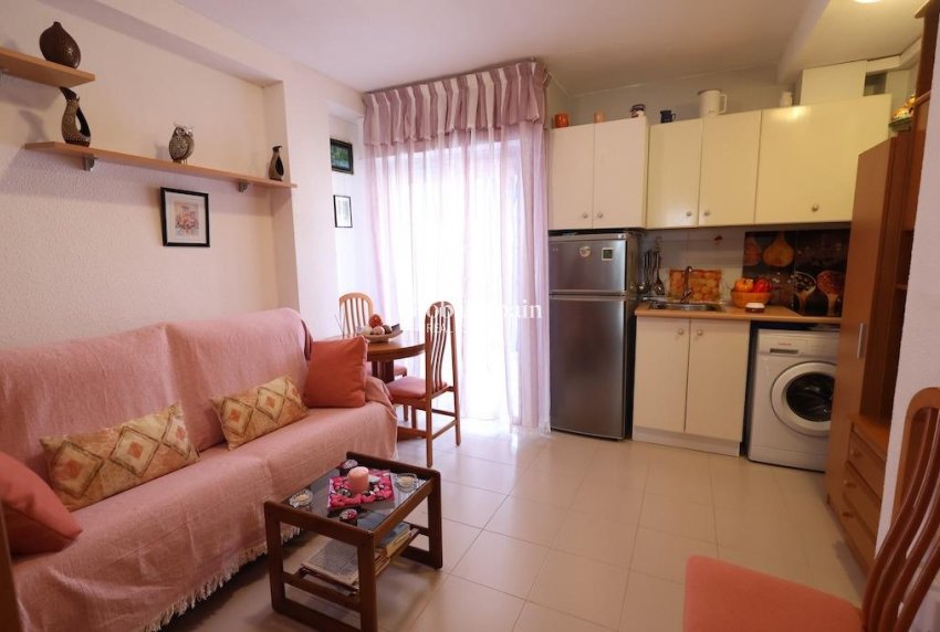 Venta - APARTAMENTO -
TORREVIEJA - La Mata pueblo