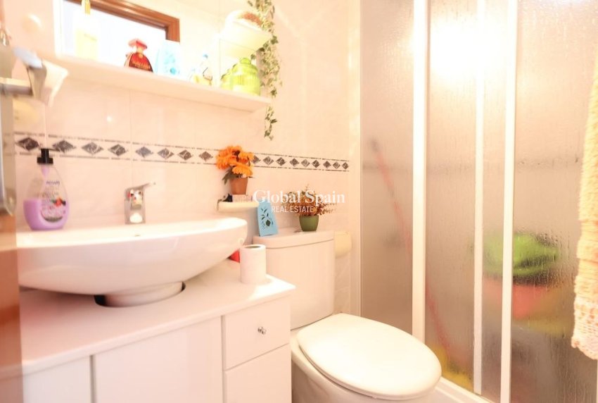 Venta - APARTAMENTO -
TORREVIEJA - La Mata pueblo