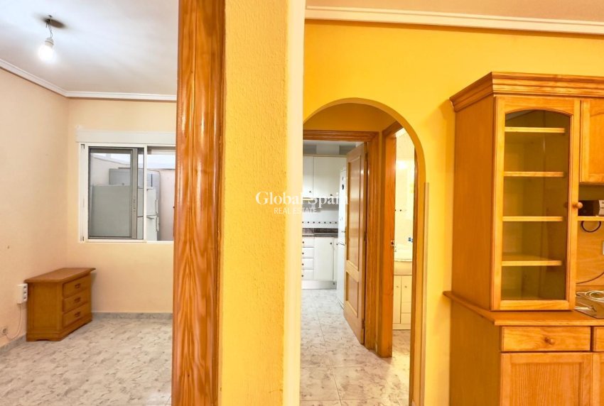 Venta - APARTAMENTO -
TORREVIEJA - La Mata pueblo