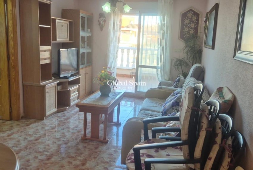 Venta - APARTAMENTO -
TORREVIEJA - La Mata pueblo