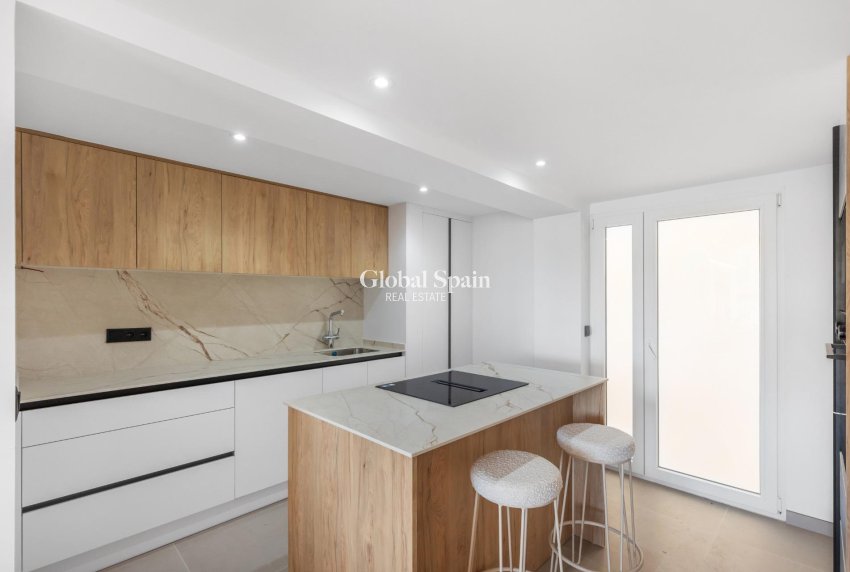 Venta - APARTAMENTO -
TORREVIEJA - La Mata pueblo