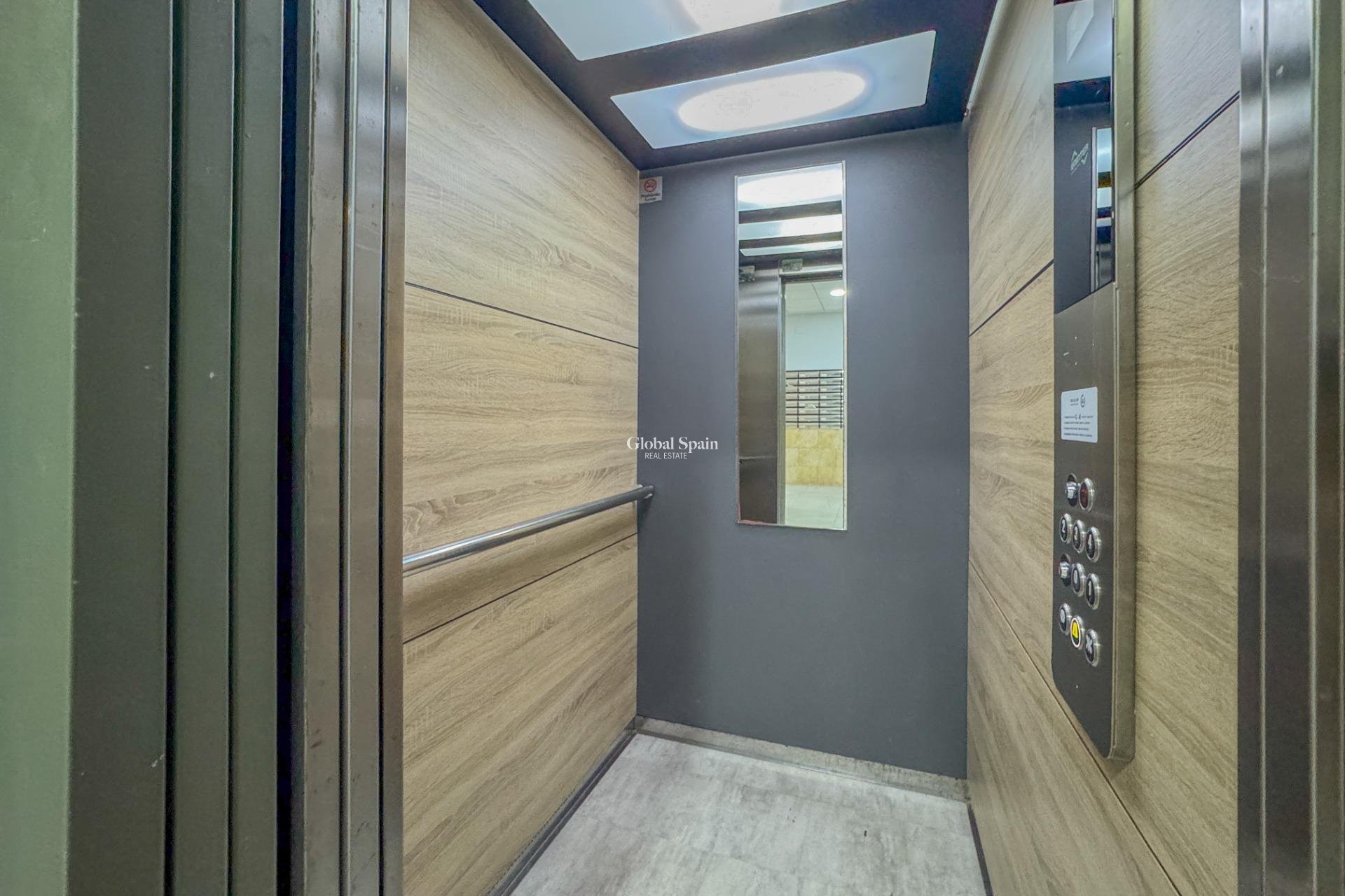 Venta - APARTAMENTO -
TORREVIEJA - La Mata pueblo